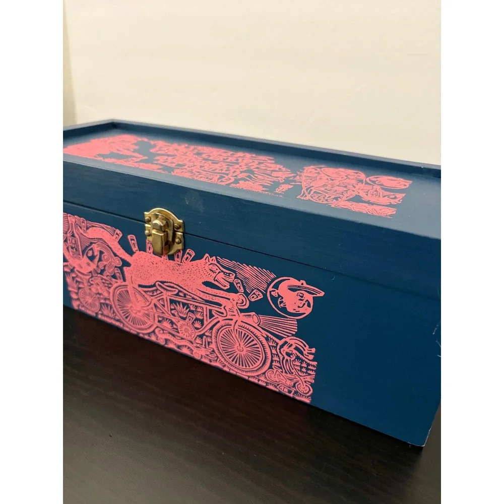 Jose Cuervo Reserva De La Familia 1997 Wood Box Artemio Rodriguez Blue Pink Art